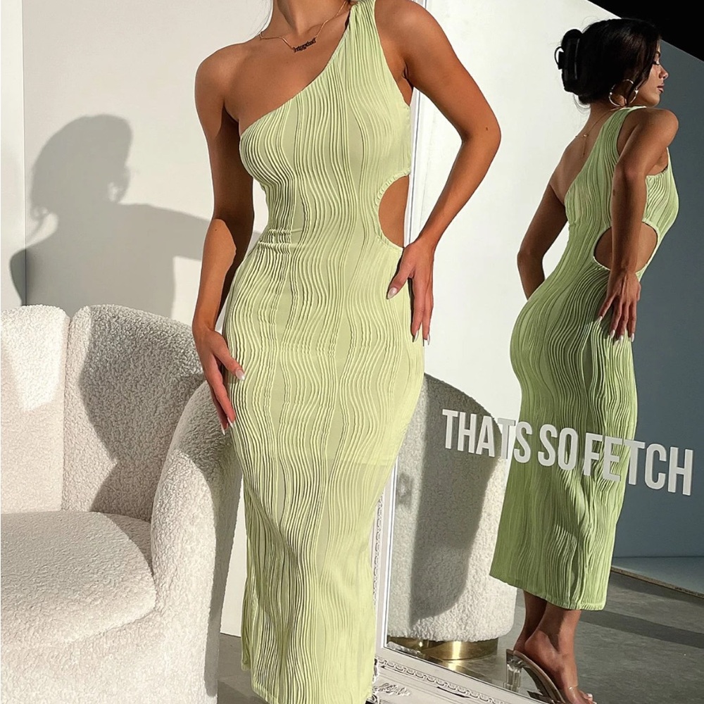 Green midi dress